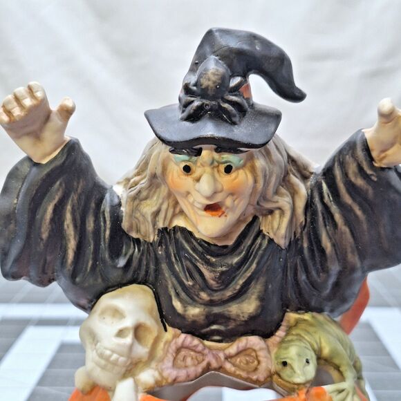 Vintage Creepy Halloween Witch Tealight Pumpkin Green Lizard Skull Tall Taiwan - Picture 2 of 11